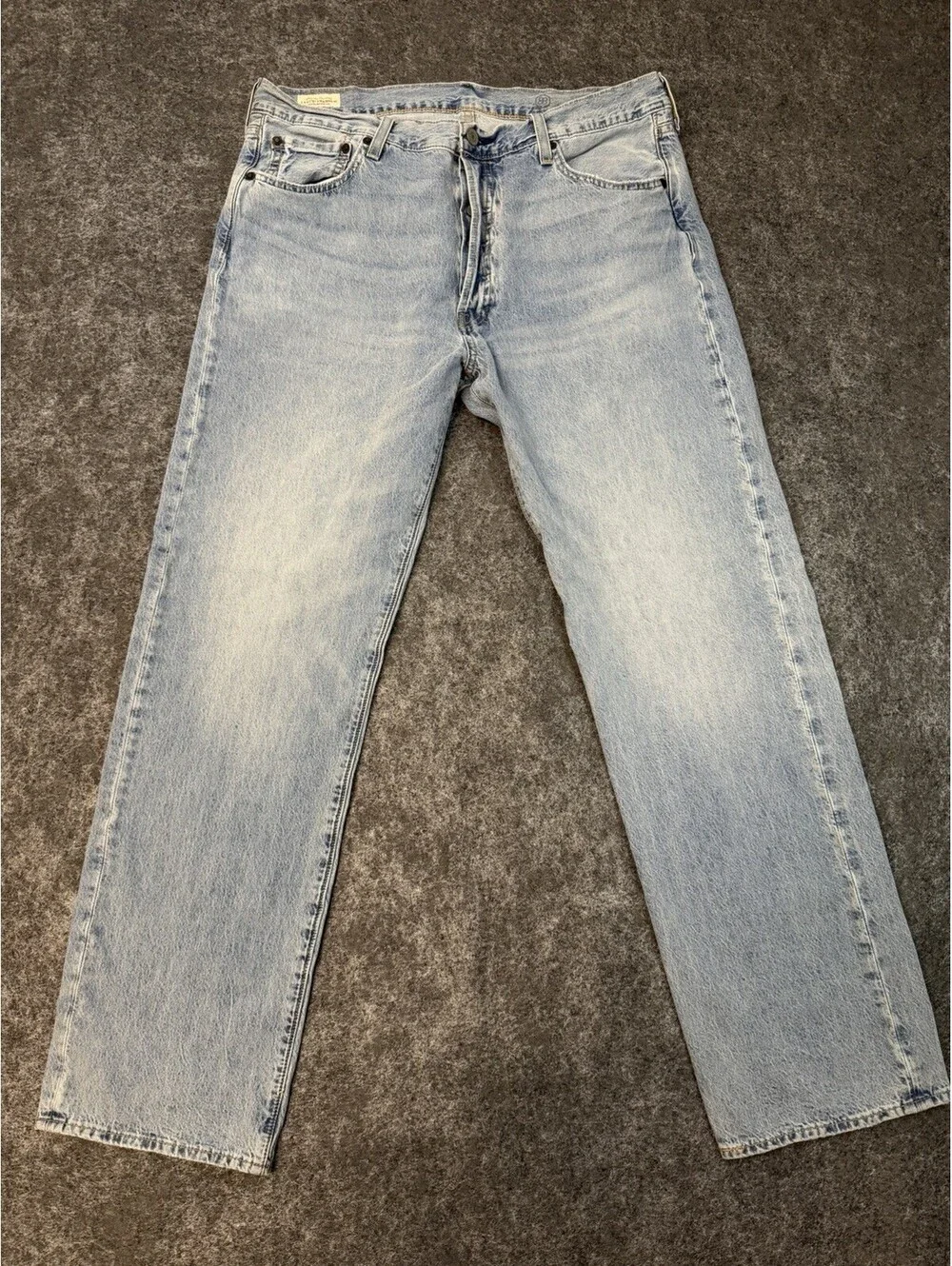 Levi’s Premium 501 Original Jeans Men’s 36x32 Light Wash Button Fly Straight